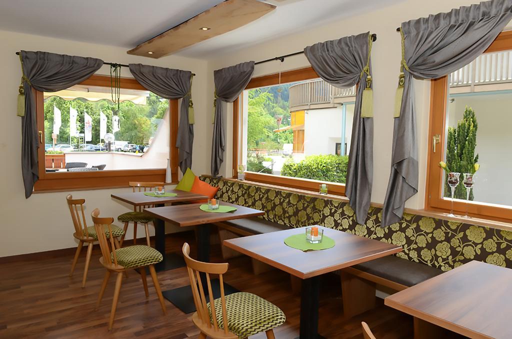 Hotel Garni Gruenau à San Martino In Passiria  Extérieur photo